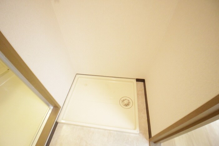 物件内観写真13　(洗濯機置場)