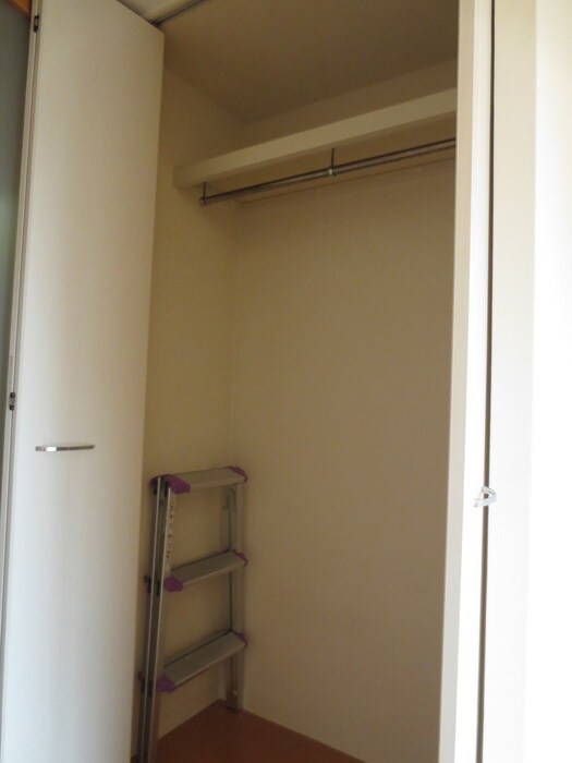 物件内観写真10　(収納)