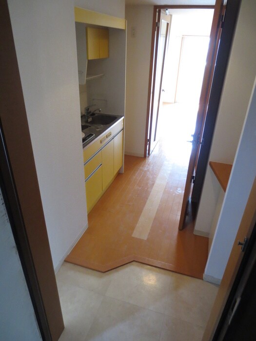 物件内観写真15　(玄関)