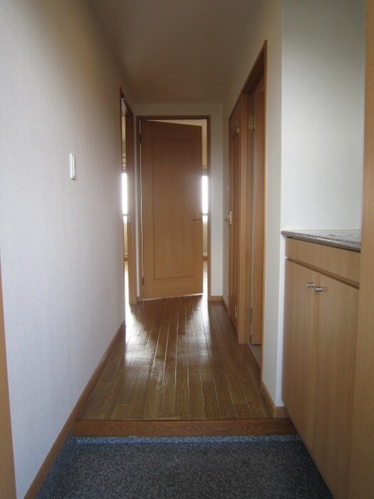 物件内観写真7　(廊下)