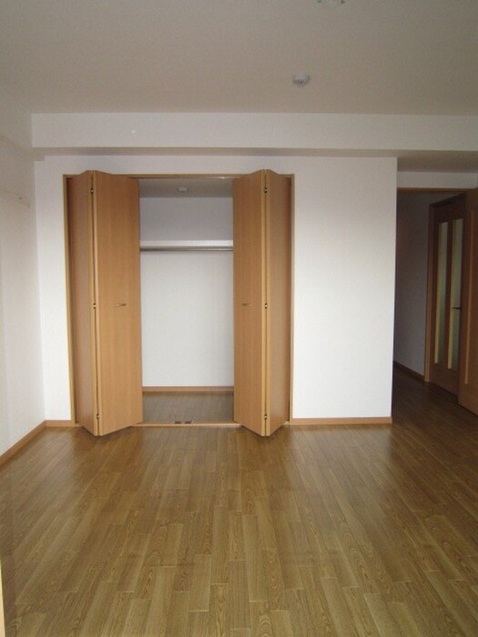 物件内観写真11　(収納)