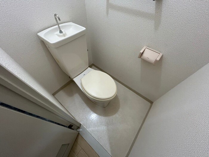 物件内観写真11　(トイレ)