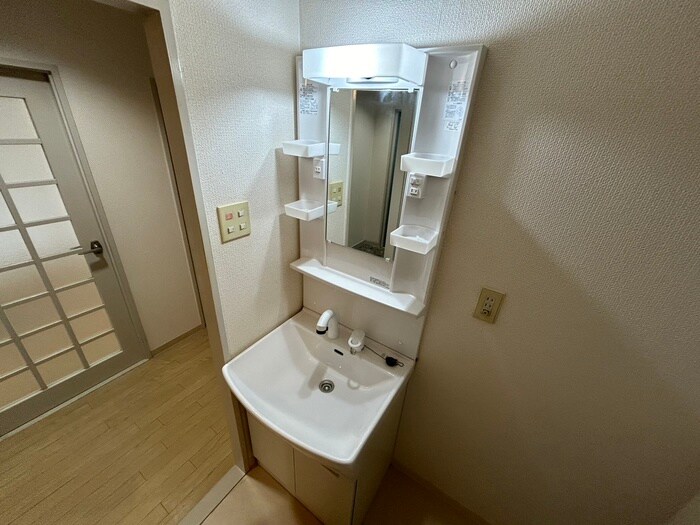 物件内観写真12　(洗面)