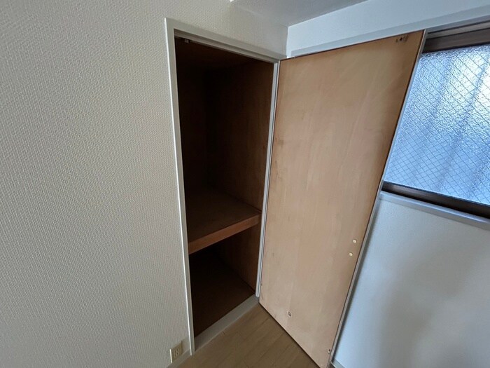 物件内観写真14　(収納)