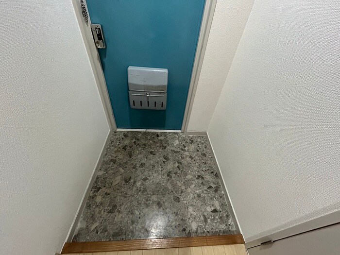 物件内観写真17　(玄関)