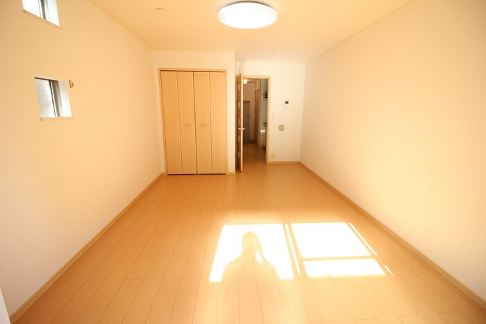 物件内観写真18　(居室)