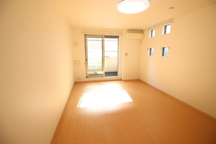 物件内観写真19　(居室)