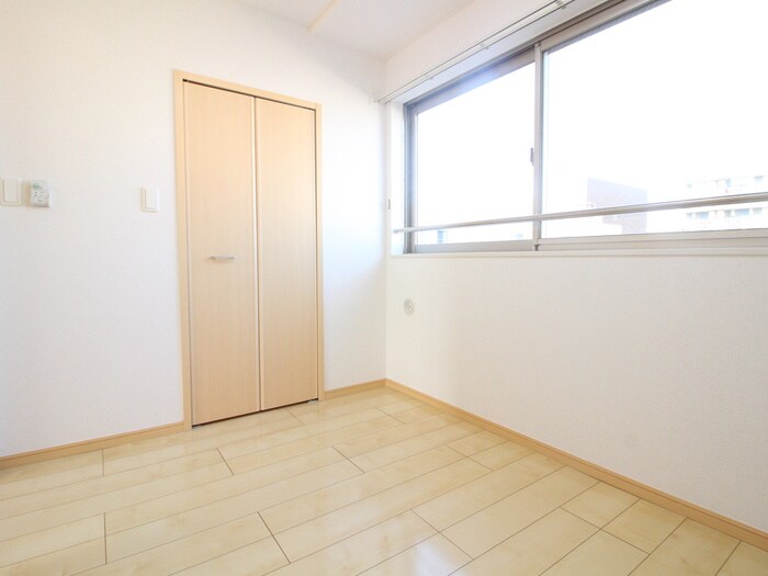 物件内観写真10　(居室)