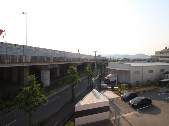 物件内観写真17　(室内からの展望)