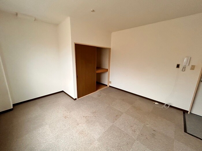 物件内観写真6　(居室)