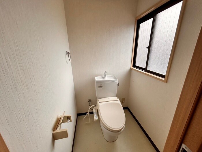 物件内観写真11　(トイレ)