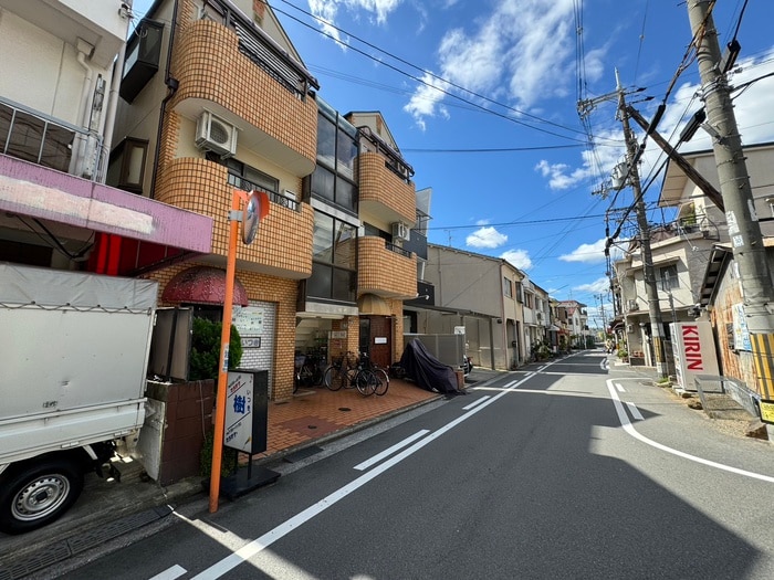 物件外観写真6　(周辺環境)