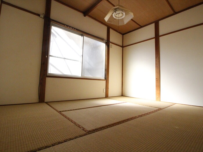 物件内観写真8　(居室)