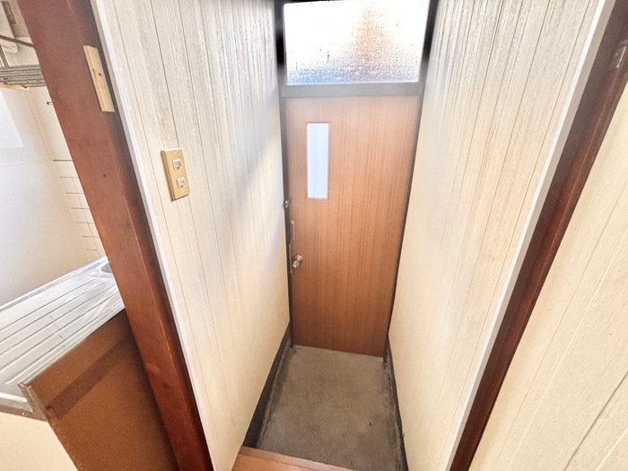 物件内観写真15　(玄関)