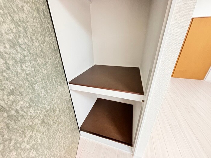 物件内観写真12　(収納)