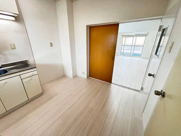 物件内観写真15　(居室)