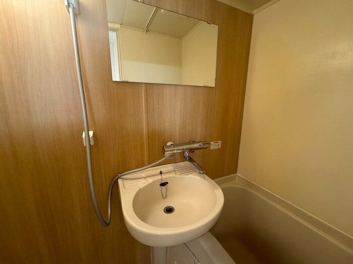 物件内観写真12　(洗面)