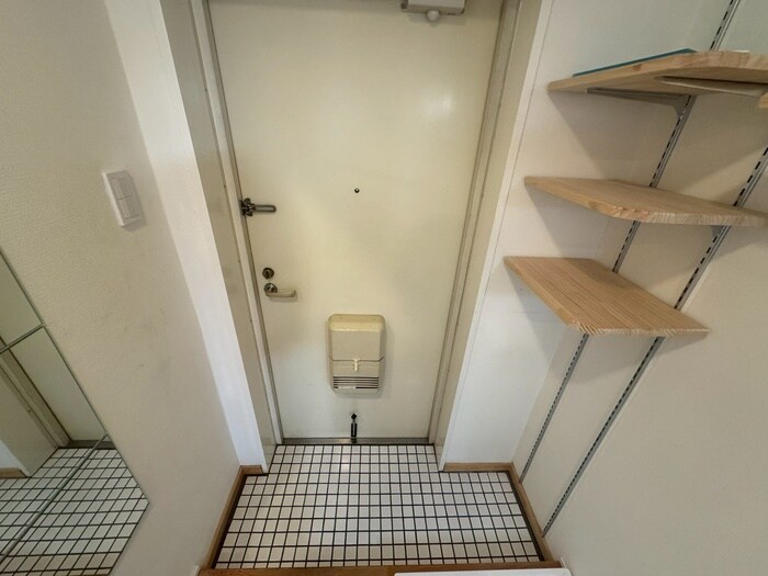 物件内観写真14　(玄関)