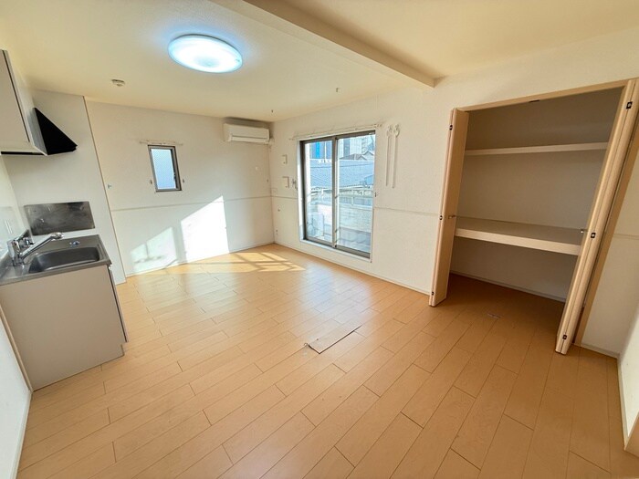 物件内観写真7　(居室)