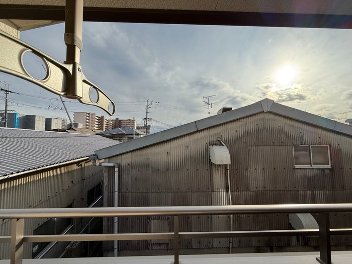 物件内観写真21　(室内からの展望)