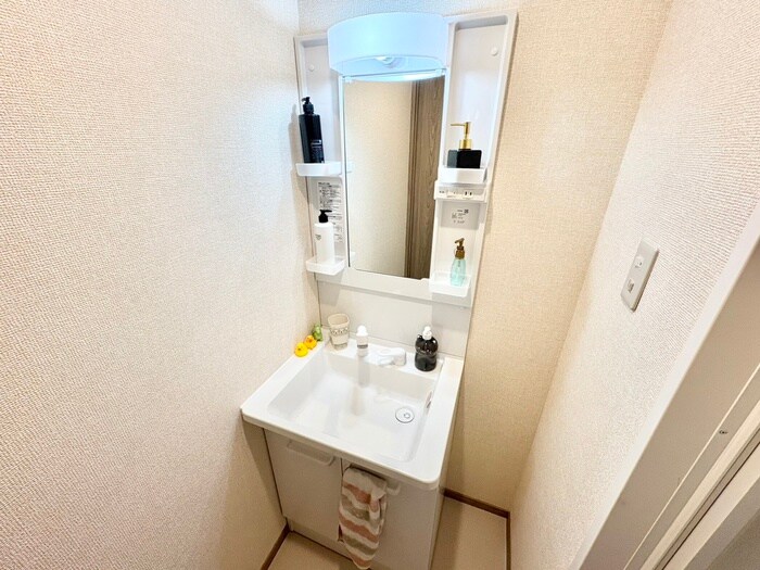 物件内観写真11　(洗面)