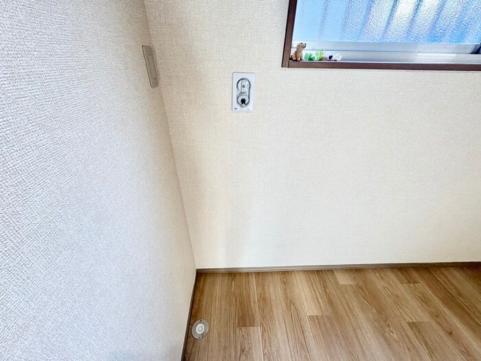 物件内観写真17　(洗濯機置場)