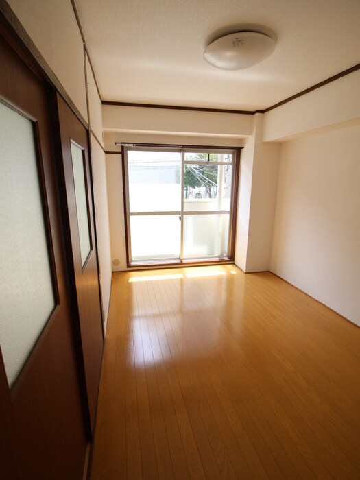 物件内観写真12　(居室)