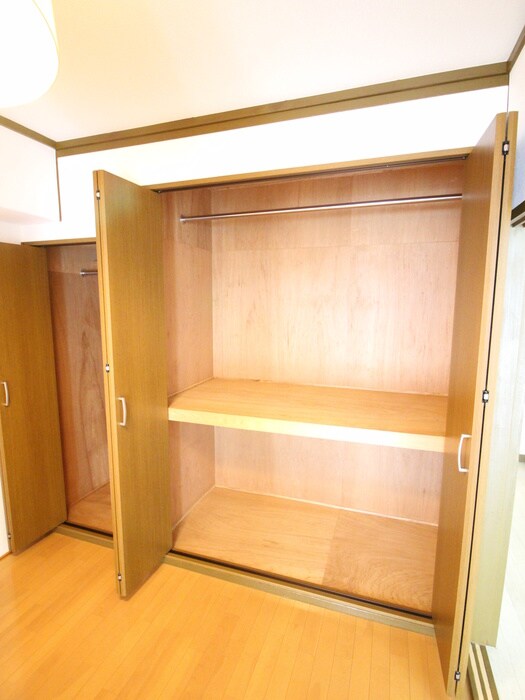 物件内観写真15　(収納)