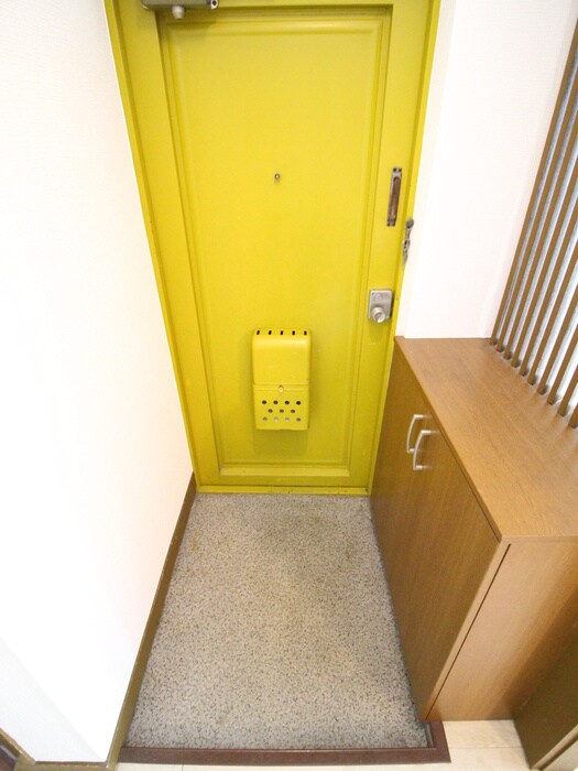 物件内観写真17　(玄関)