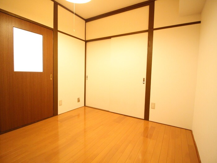 物件内観写真18　(居室)