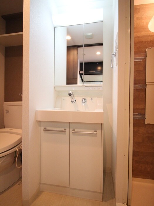 物件内観写真8　(洗面)