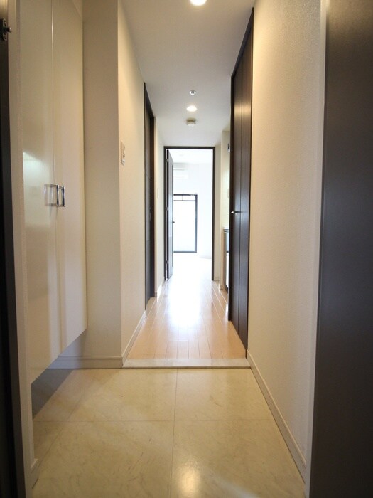 物件内観写真14　(玄関)