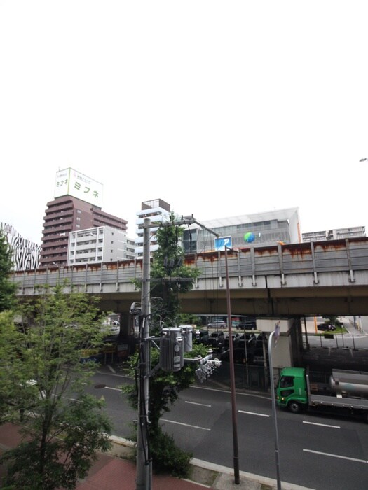 物件内観写真18　(室内からの展望)