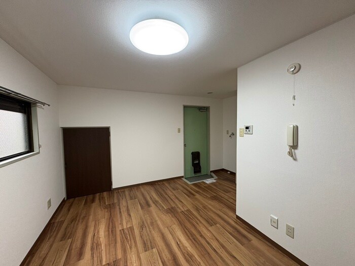 物件内観写真11　(内観写真)