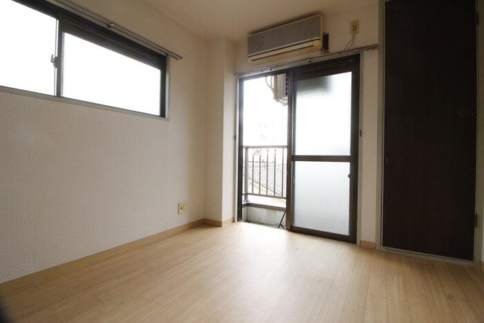 物件内観写真12　(居室)