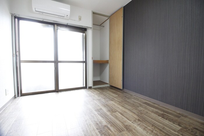 物件内観写真12　(居室)