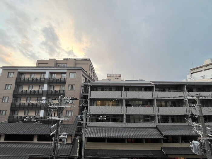 物件内観写真15　(室内からの展望)