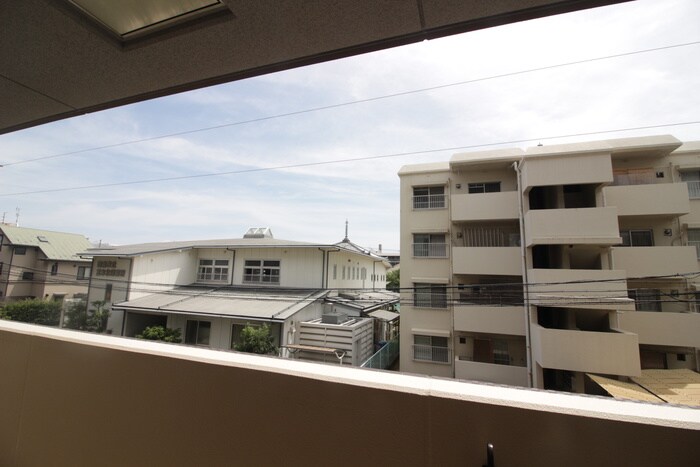 物件内観写真21　(室内からの展望)