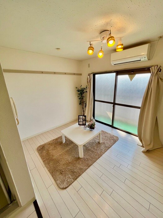 物件内観写真7　(居室)