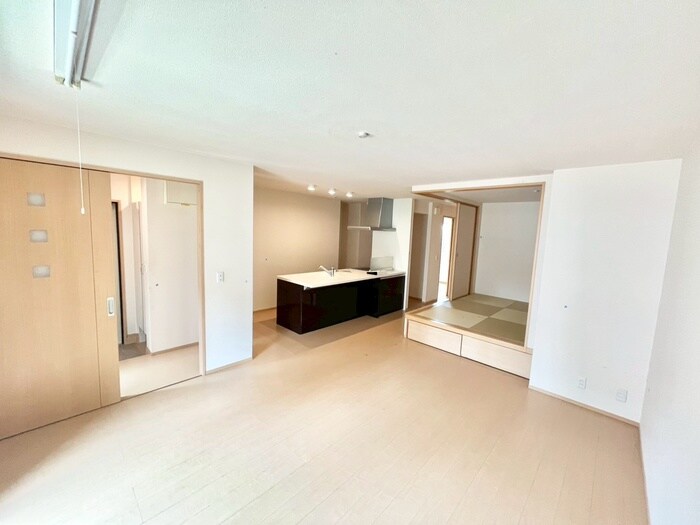 物件内観写真5　(居室)