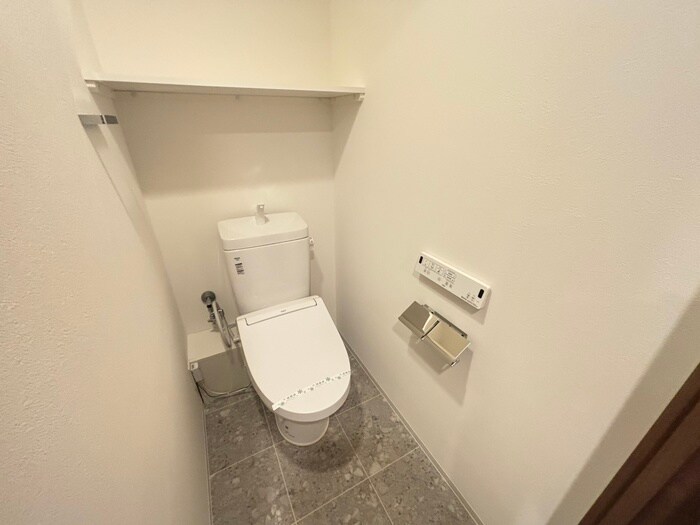 物件内観写真12　(トイレ)