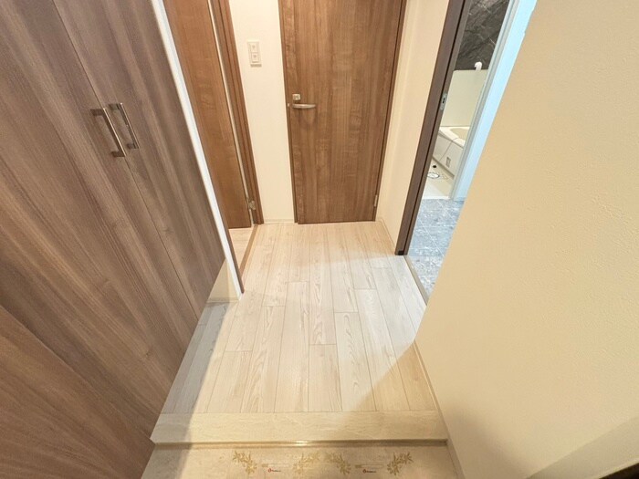 物件内観写真18　(廊下)