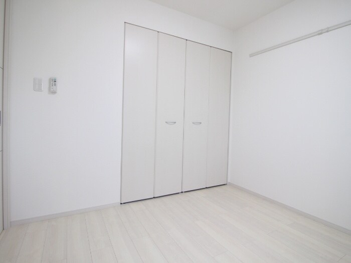 物件内観写真10　(居室)