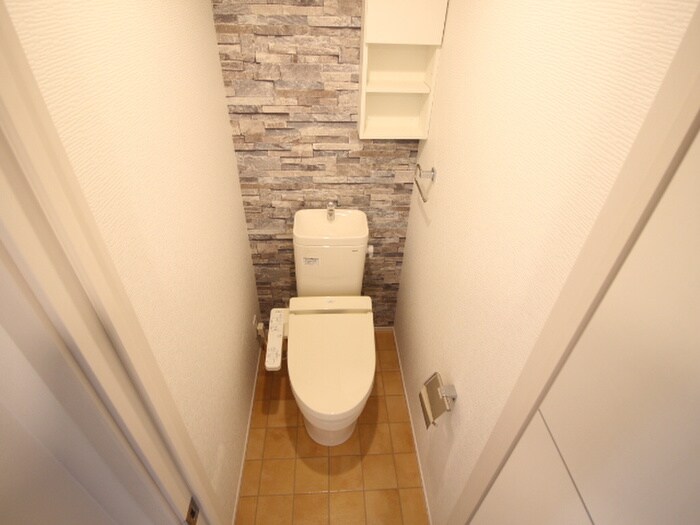 物件内観写真16　(トイレ)