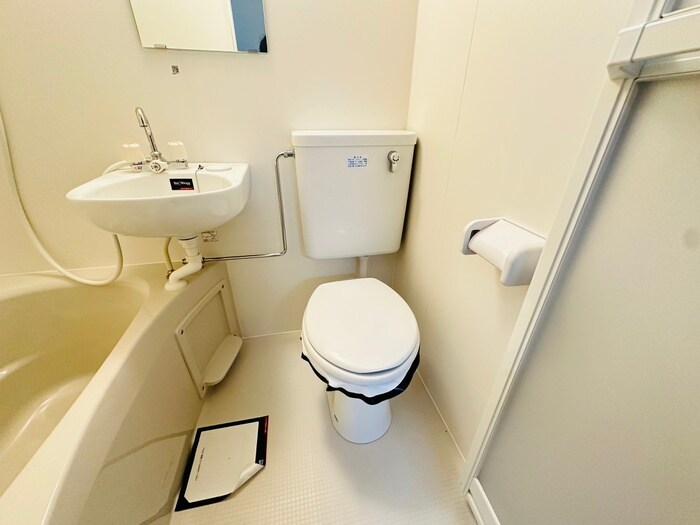 物件内観写真11　(トイレ)