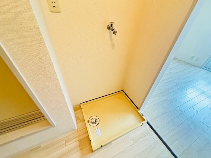 物件内観写真13　(洗濯機置場)