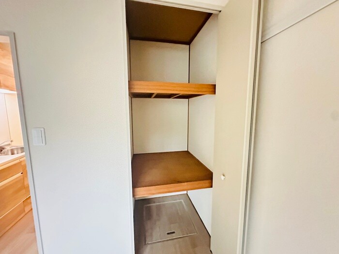 物件内観写真14　(収納)