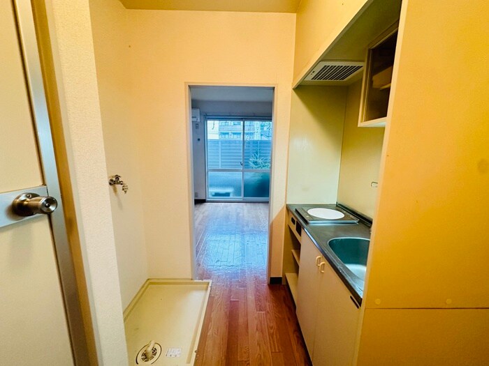 物件内観写真18　(廊下)