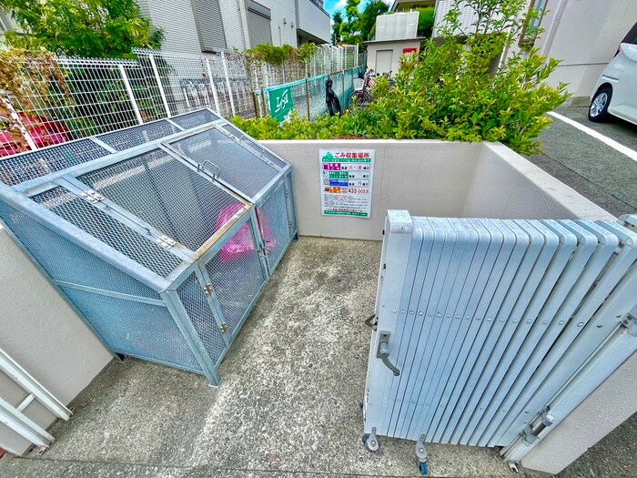 物件外観写真6　(建物設備)