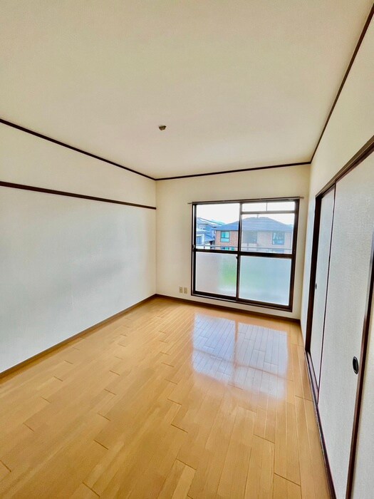 物件内観写真10　(居室)